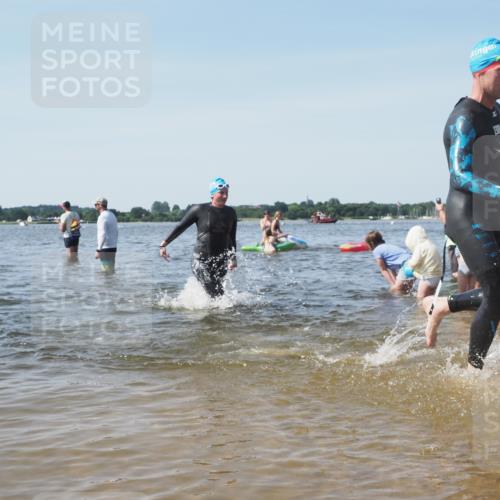 22.06.2025 - Viking Triathlon KatJ http://msf.ph/oto/8104201 22.06.2025 10:35:17 Schwimmen 139, 157, 204, 296, 320, 365, 395, 482, 508, 632, 660 meine-sportfotos.de