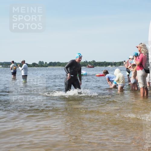 22.06.2025 - Viking Triathlon KatJ http://msf.ph/oto/8104227 22.06.2025 10:35:18 Schwimmen 107, 139, 157, 204, 296, 320, 365, 395, 482, 508, 632 meine-sportfotos.de