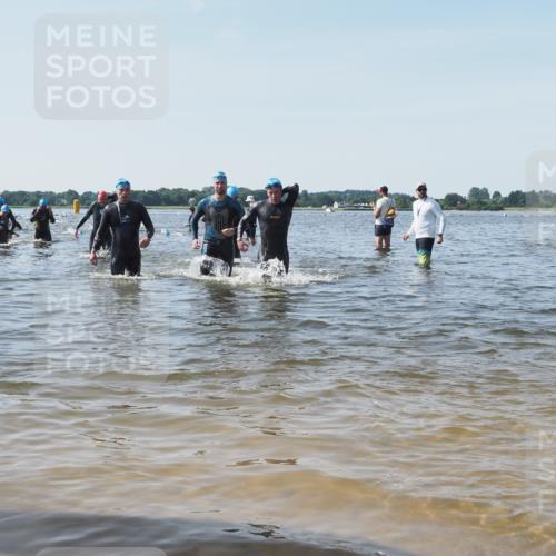 22.06.2025 - Viking Triathlon KatJ http://msf.ph/oto/8104242 22.06.2025 10:35:20 Schwimmen 107, 139, 204, 296, 320, 365, 395, 482, 508, 632 meine-sportfotos.de