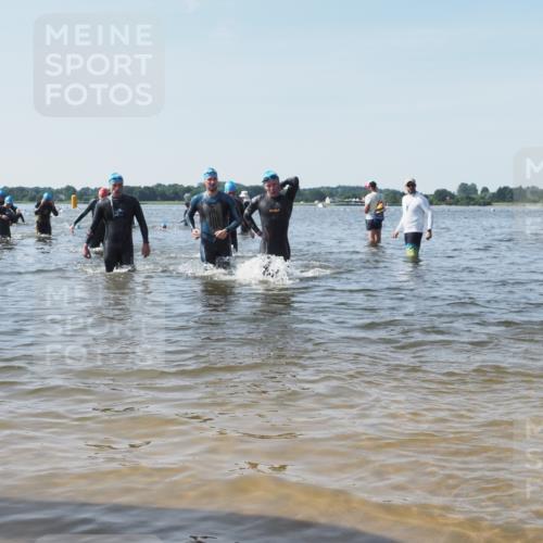 22.06.2025 - Viking Triathlon KatJ http://msf.ph/oto/8104247 22.06.2025 10:35:21 Schwimmen 107, 139, 204, 296, 320, 365, 395, 482, 508, 632 meine-sportfotos.de