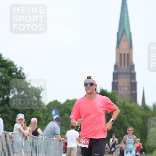22.06.2025 - Viking Triathlon H.Heesch http://msf.ph/oto/8104263 22.06.2025 13:40:43 Laufen 388, 407, 465, 644 meine-sportfotos.de