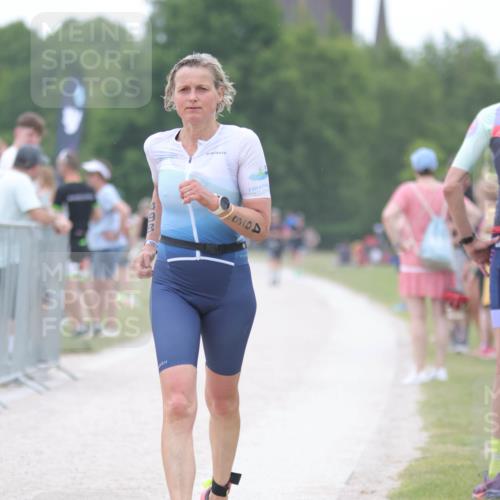 22.06.2025 - Viking Triathlon H.Heesch http://msf.ph/oto/8104274 22.06.2025 15:55:03 Laufen 357, 498 meine-sportfotos.de