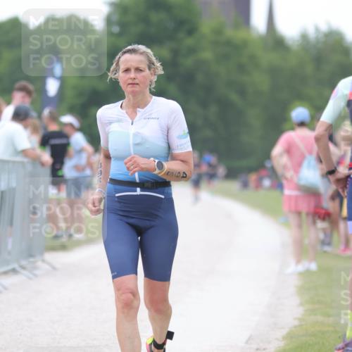 22.06.2025 - Viking Triathlon H.Heesch http://msf.ph/oto/8104283 22.06.2025 15:55:03 Laufen 357, 498 meine-sportfotos.de