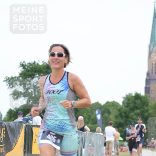 22.06.2025 - Viking Triathlon H.Heesch http://msf.ph/oto/8104316 22.06.2025 13:40:50 Laufen 12, 254, 336, 465 meine-sportfotos.de