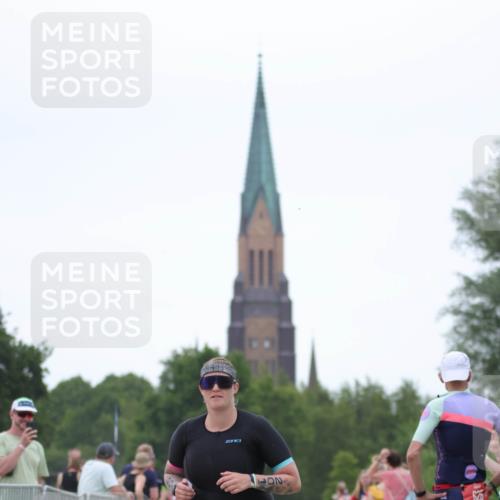 22.06.2025 - Viking Triathlon H.Heesch http://msf.ph/oto/8104396 22.06.2025 15:55:39 Laufen 197, 201 meine-sportfotos.de