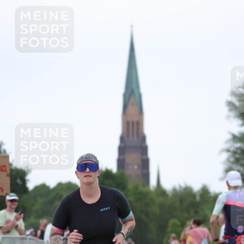 22.06.2025 - Viking Triathlon H.Heesch http://msf.ph/oto/8104442 22.06.2025 15:55:40 Laufen 197, 201 meine-sportfotos.de
