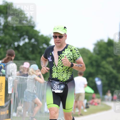 22.06.2025 - Viking Triathlon H.Heesch http://msf.ph/oto/8104448 22.06.2025 13:41:13 Laufen 261, 327 meine-sportfotos.de