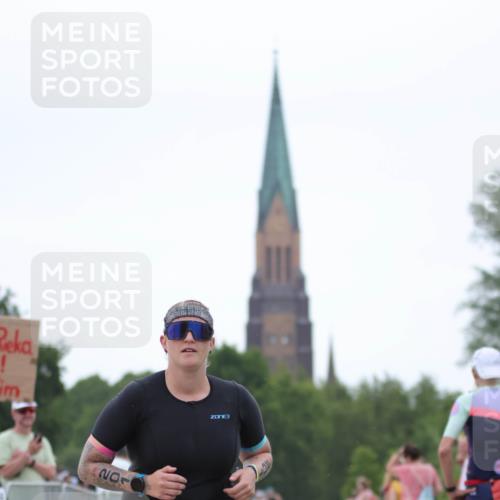 22.06.2025 - Viking Triathlon H.Heesch http://msf.ph/oto/8104452 22.06.2025 15:55:40 Laufen 197, 201 meine-sportfotos.de