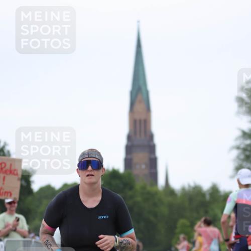 22.06.2025 - Viking Triathlon H.Heesch http://msf.ph/oto/8104461 22.06.2025 15:55:40 Laufen 197, 201 meine-sportfotos.de