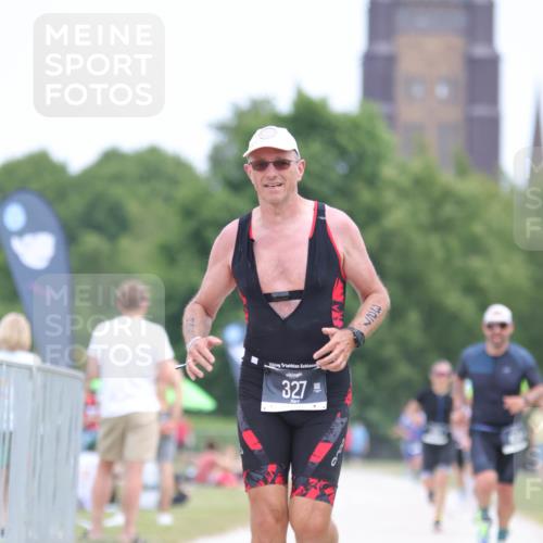 22.06.2025 - Viking Triathlon H.Heesch http://msf.ph/oto/8104464 22.06.2025 13:41:17 Laufen 261, 327, 434 meine-sportfotos.de