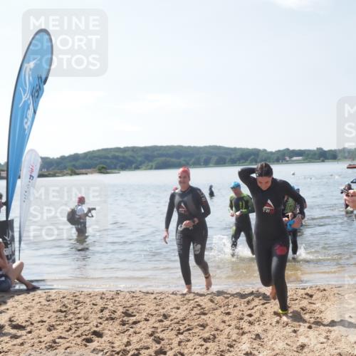 22.06.2025 - Viking Triathlon MichiJ http://msf.ph/oto/8104472 22.06.2025 10:47:47 Schwimmen 71, 84, 183, 190, 223, 261, 285, 452, 606 meine-sportfotos.de