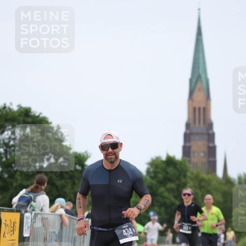 22.06.2025 - Viking Triathlon H.Heesch http://msf.ph/oto/8104496 22.06.2025 13:41:24 Laufen 40, 263, 327, 343, 434 meine-sportfotos.de