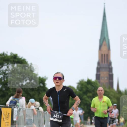 22.06.2025 - Viking Triathlon H.Heesch http://msf.ph/oto/8104556 22.06.2025 13:41:27 Laufen 40, 199, 263, 343, 434 meine-sportfotos.de