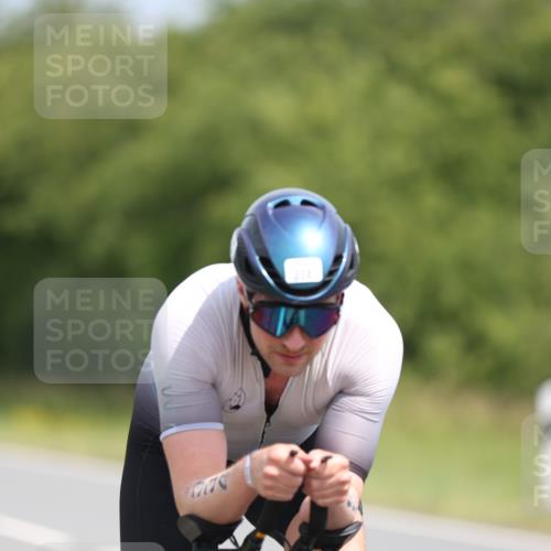 22.06.2025 - Viking Triathlon Yannick Fuchs http://msf.ph/oto/8104563 22.06.2025 12:08:00 Radfahren 157, 166, 325, 334, 468 meine-sportfotos.de