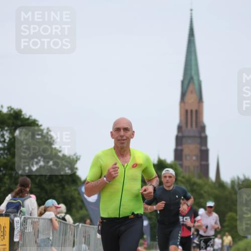 22.06.2025 - Viking Triathlon H.Heesch http://msf.ph/oto/8104586 22.06.2025 13:41:29 Laufen 40, 199, 263, 343, 434, 448, 510 meine-sportfotos.de
