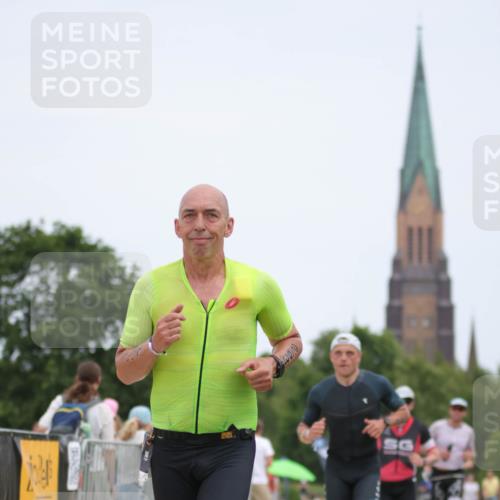 22.06.2025 - Viking Triathlon H.Heesch http://msf.ph/oto/8104623 22.06.2025 13:41:30 Laufen 40, 199, 263, 343, 448, 510 meine-sportfotos.de