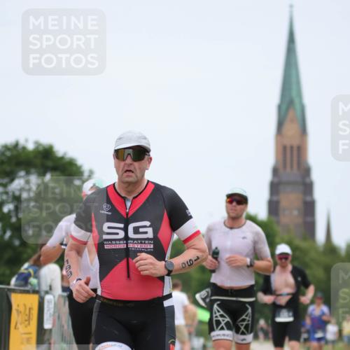 22.06.2025 - Viking Triathlon H.Heesch http://msf.ph/oto/8104661 22.06.2025 13:41:34 Laufen 40, 199, 263, 448, 510, 536 meine-sportfotos.de