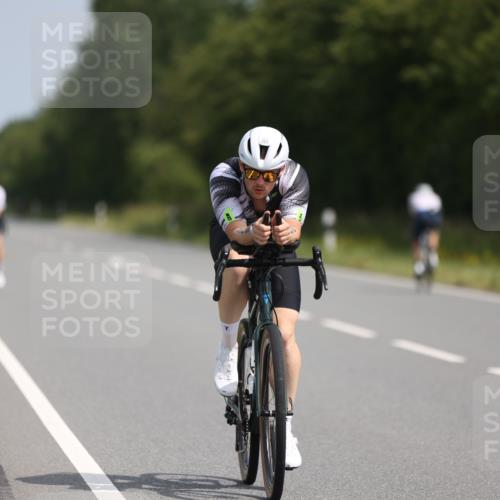 22.06.2025 - Viking Triathlon Yannick Fuchs http://msf.ph/oto/8104713 22.06.2025 11:28:23 Radfahren 22, 210, 211, 269 meine-sportfotos.de
