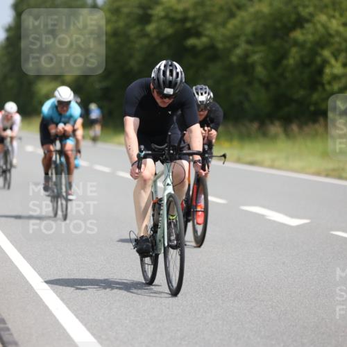 22.06.2025 - Viking Triathlon Yannick Fuchs http://msf.ph/oto/8104731 22.06.2025 12:08:19 Radfahren 34, 46, 144, 164, 192, 228, 297, 321, 451, 633 meine-sportfotos.de