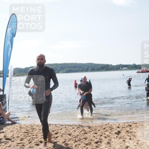 22.06.2025 - Viking Triathlon MichiJ http://msf.ph/oto/8104739 22.06.2025 10:47:56 Schwimmen 84, 190, 223, 285, 452 meine-sportfotos.de