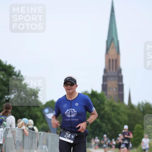 22.06.2025 - Viking Triathlon H.Heesch http://msf.ph/oto/8104766 22.06.2025 13:41:56 Laufen 214 meine-sportfotos.de