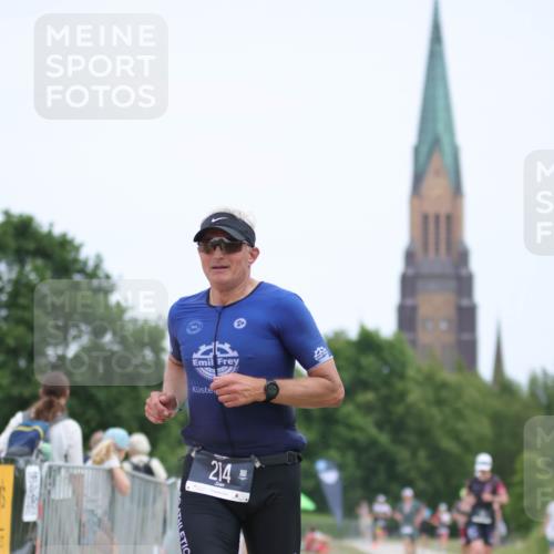 22.06.2025 - Viking Triathlon H.Heesch http://msf.ph/oto/8104785 22.06.2025 13:41:56 Laufen 214 meine-sportfotos.de
