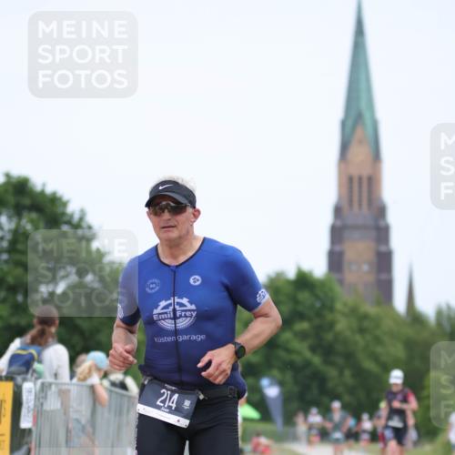 22.06.2025 - Viking Triathlon H.Heesch http://msf.ph/oto/8104789 22.06.2025 13:41:57 Laufen 214 meine-sportfotos.de