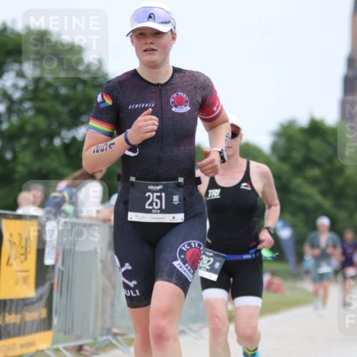22.06.2025 - Viking Triathlon H.Heesch http://msf.ph/oto/8104803 22.06.2025 13:42:06 Laufen 89, 132, 251, 282 meine-sportfotos.de