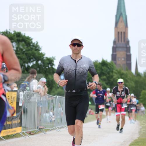 22.06.2025 - Viking Triathlon H.Heesch http://msf.ph/oto/8104841 22.06.2025 13:42:13 Laufen 89, 132, 326, 493, 621 meine-sportfotos.de