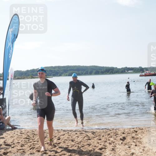 22.06.2025 - Viking Triathlon MichiJ http://msf.ph/oto/8104844 22.06.2025 10:48:01 Schwimmen 190, 223, 285, 364 meine-sportfotos.de