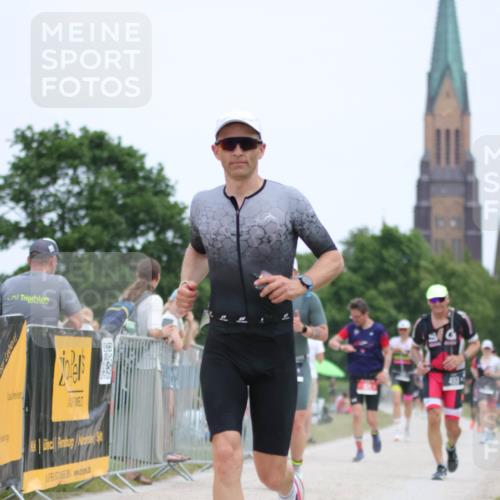22.06.2025 - Viking Triathlon H.Heesch http://msf.ph/oto/8104846 22.06.2025 13:42:13 Laufen 89, 132, 326, 493, 621 meine-sportfotos.de