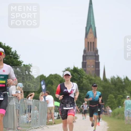 22.06.2025 - Viking Triathlon H.Heesch http://msf.ph/oto/8104890 22.06.2025 13:42:21 Laufen 209, 316, 320, 326, 493, 621 meine-sportfotos.de