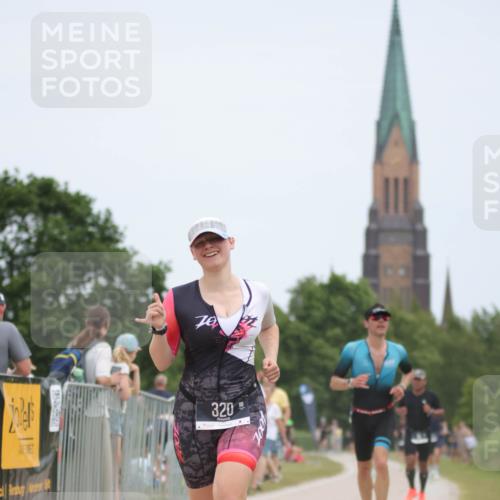 22.06.2025 - Viking Triathlon H.Heesch http://msf.ph/oto/8104927 22.06.2025 13:42:22 Laufen 209, 316, 320, 326, 493, 621 meine-sportfotos.de