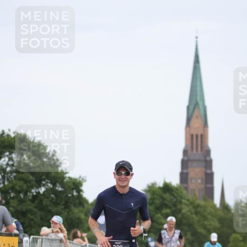 22.06.2025 - Viking Triathlon H.Heesch http://msf.ph/oto/8105022 22.06.2025 13:42:33 Laufen 68, 83, 146, 207, 323 meine-sportfotos.de