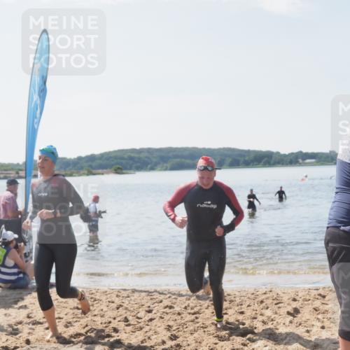 22.06.2025 - Viking Triathlon MichiJ http://msf.ph/oto/8105068 22.06.2025 10:49:00 Schwimmen 166, 353, 607 meine-sportfotos.de