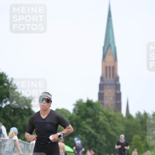 22.06.2025 - Viking Triathlon H.Heesch http://msf.ph/oto/8105094 22.06.2025 13:42:49 Laufen 219, 278 meine-sportfotos.de