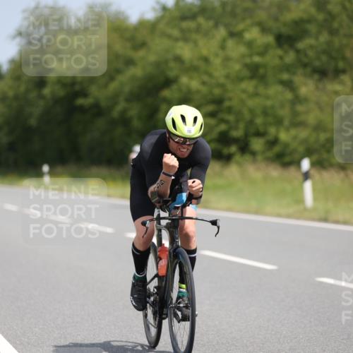 22.06.2025 - Viking Triathlon Yannick Fuchs http://msf.ph/oto/8105107 22.06.2025 12:09:28 Radfahren 31, 167, 185, 195, 383, 446 meine-sportfotos.de