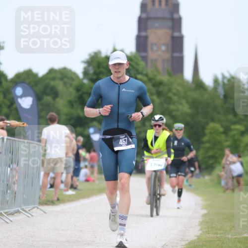 22.06.2025 - Viking Triathlon H.Heesch http://msf.ph/oto/8105153 22.06.2025 13:43:28 Laufen 15, 457, 556 meine-sportfotos.de