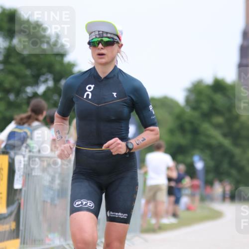 22.06.2025 - Viking Triathlon H.Heesch http://msf.ph/oto/8105205 22.06.2025 13:43:34 Laufen 15, 457 meine-sportfotos.de