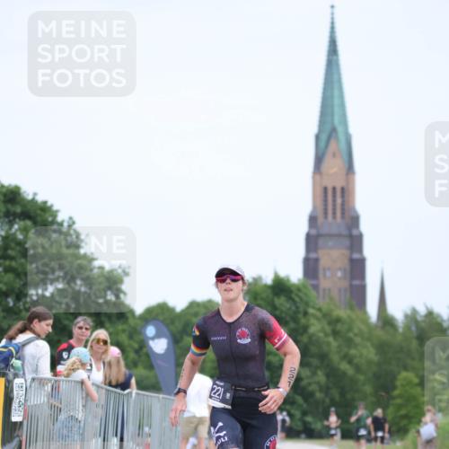 22.06.2025 - Viking Triathlon H.Heesch http://msf.ph/oto/8105261 22.06.2025 13:43:43 Laufen 221 meine-sportfotos.de