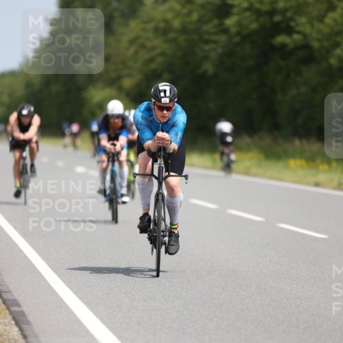22.06.2025 - Viking Triathlon Yannick Fuchs http://msf.ph/oto/8105276 22.06.2025 12:09:58 Radfahren 298, 313, 341, 366, 386, 437, 542 meine-sportfotos.de