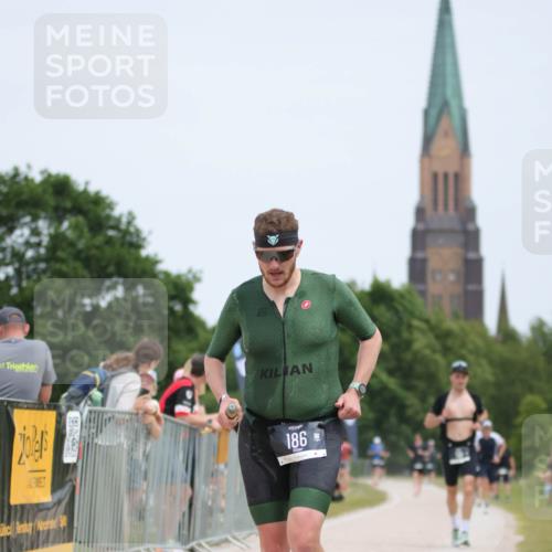22.06.2025 - Viking Triathlon H.Heesch http://msf.ph/oto/8105282 22.06.2025 13:44:03 Laufen 186, 501 meine-sportfotos.de