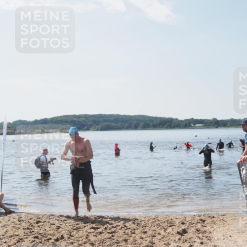 22.06.2025 - Viking Triathlon MichiJ http://msf.ph/oto/8105299 22.06.2025 10:50:13 Schwimmen 97, 431, 463 meine-sportfotos.de