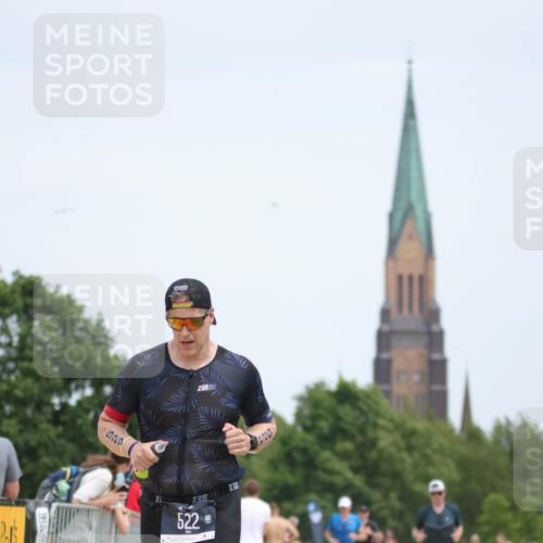 22.06.2025 - Viking Triathlon H.Heesch http://msf.ph/oto/8105371 22.06.2025 13:44:25 Laufen 492, 522 meine-sportfotos.de
