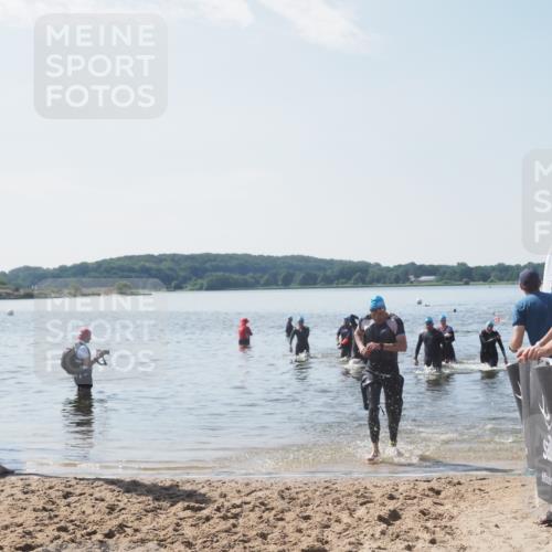 22.06.2025 - Viking Triathlon MichiJ http://msf.ph/oto/8105392 22.06.2025 10:50:31 Schwimmen 24, 48, 202, 402, 418, 463, 533 meine-sportfotos.de