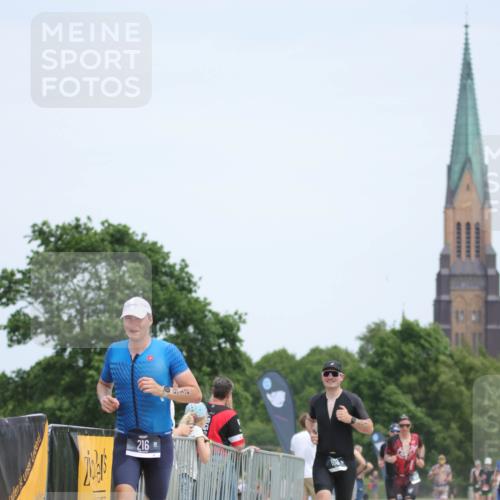 22.06.2025 - Viking Triathlon H.Heesch http://msf.ph/oto/8105403 22.06.2025 13:44:35 Laufen 103, 216, 492, 506 meine-sportfotos.de