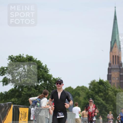 22.06.2025 - Viking Triathlon H.Heesch http://msf.ph/oto/8105409 22.06.2025 13:44:37 Laufen 103, 137, 216, 410, 492, 506 meine-sportfotos.de