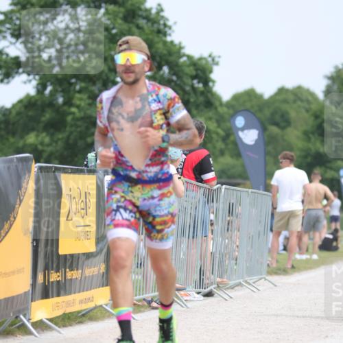 22.06.2025 - Viking Triathlon H.Heesch http://msf.ph/oto/8105438 22.06.2025 13:44:50 Laufen 224, 301, 517, 610 meine-sportfotos.de