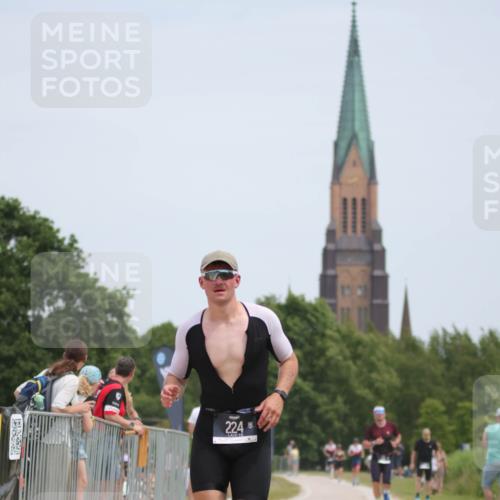 22.06.2025 - Viking Triathlon H.Heesch http://msf.ph/oto/8105467 22.06.2025 13:44:57 Laufen 224, 301, 610 meine-sportfotos.de