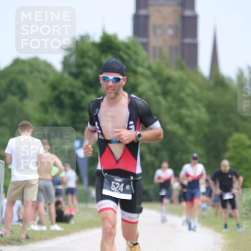 22.06.2025 - Viking Triathlon H.Heesch http://msf.ph/oto/8105493 22.06.2025 13:45:09 Laufen 53, 524 meine-sportfotos.de